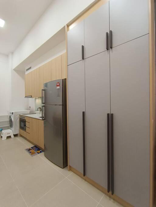 Апартаменты Cl 27A Insta Klcc View & Infinity Pool View Куала-Лумпур Экстерьер фото