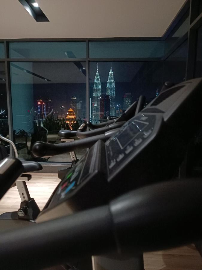Апартаменты Cl 27A Insta Klcc View & Infinity Pool View Куала-Лумпур Экстерьер фото